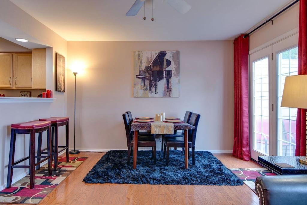Heart Of Downtown/Walk To Broadway & The Action/Bars/Music Venues/Honky Tonks! Apartment Nashville Bagian luar foto