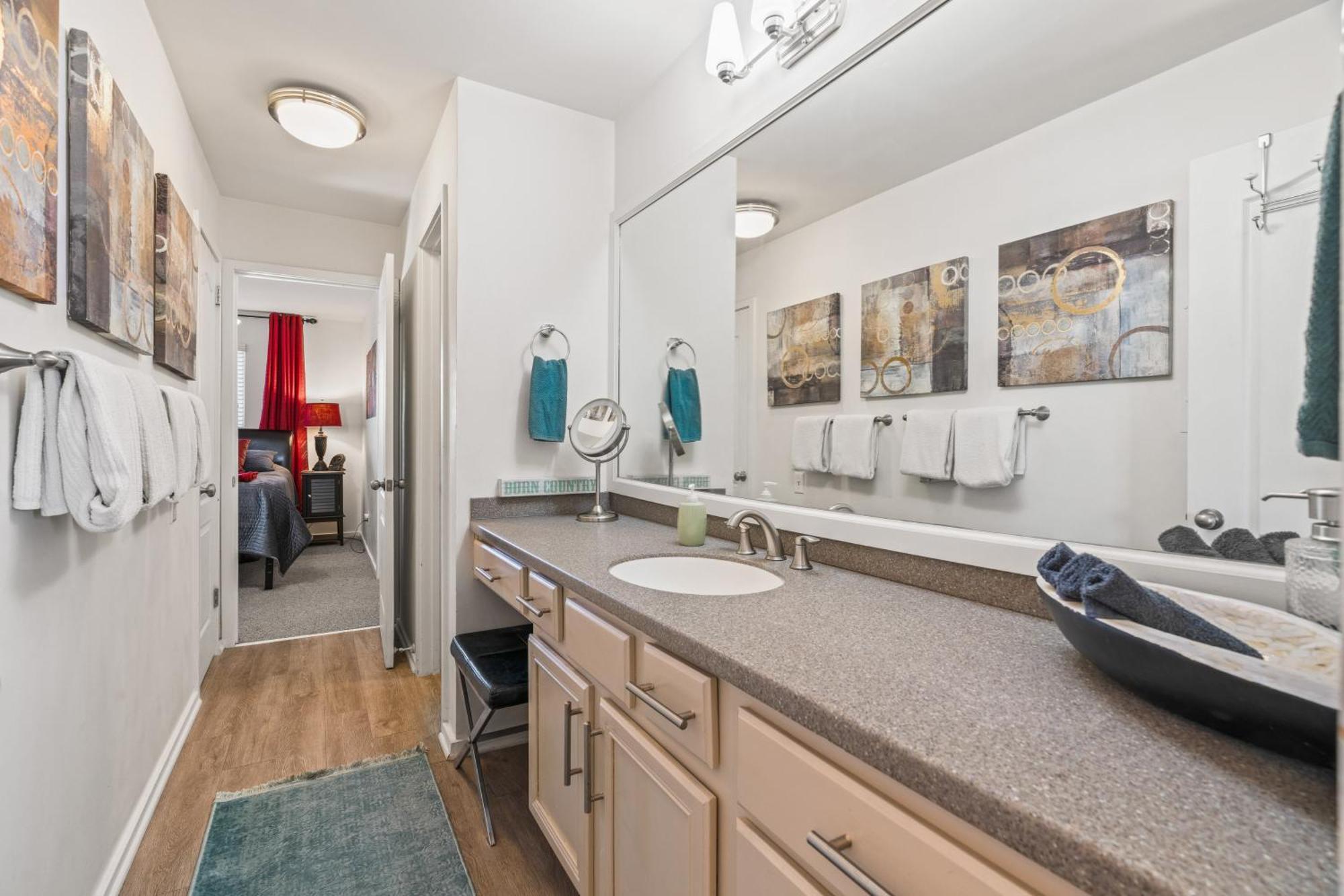 Heart Of Downtown/Walk To Broadway & The Action/Bars/Music Venues/Honky Tonks! Apartment Nashville Bagian luar foto